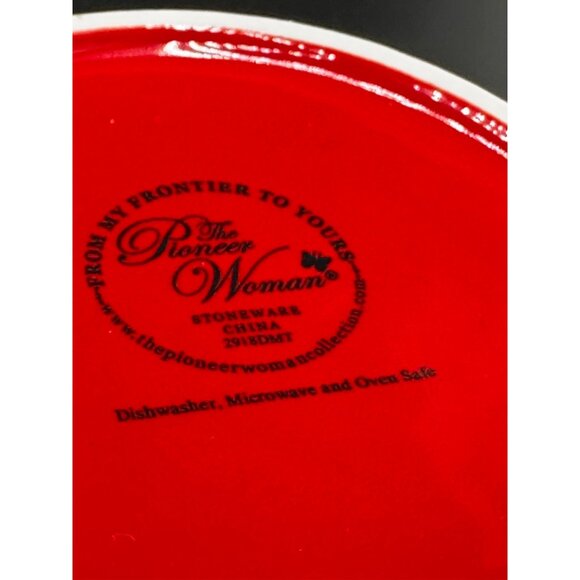 The Pioneer Woman 2.5 Qt Stoneware Casserole Dish w/ Lid Fiona Pattern Red - Picture 3 of 12